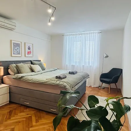 Julia Premium Apartment *